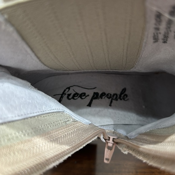 Free People James Chelsea Leather Boots Size 39 - Picture 7 of 8